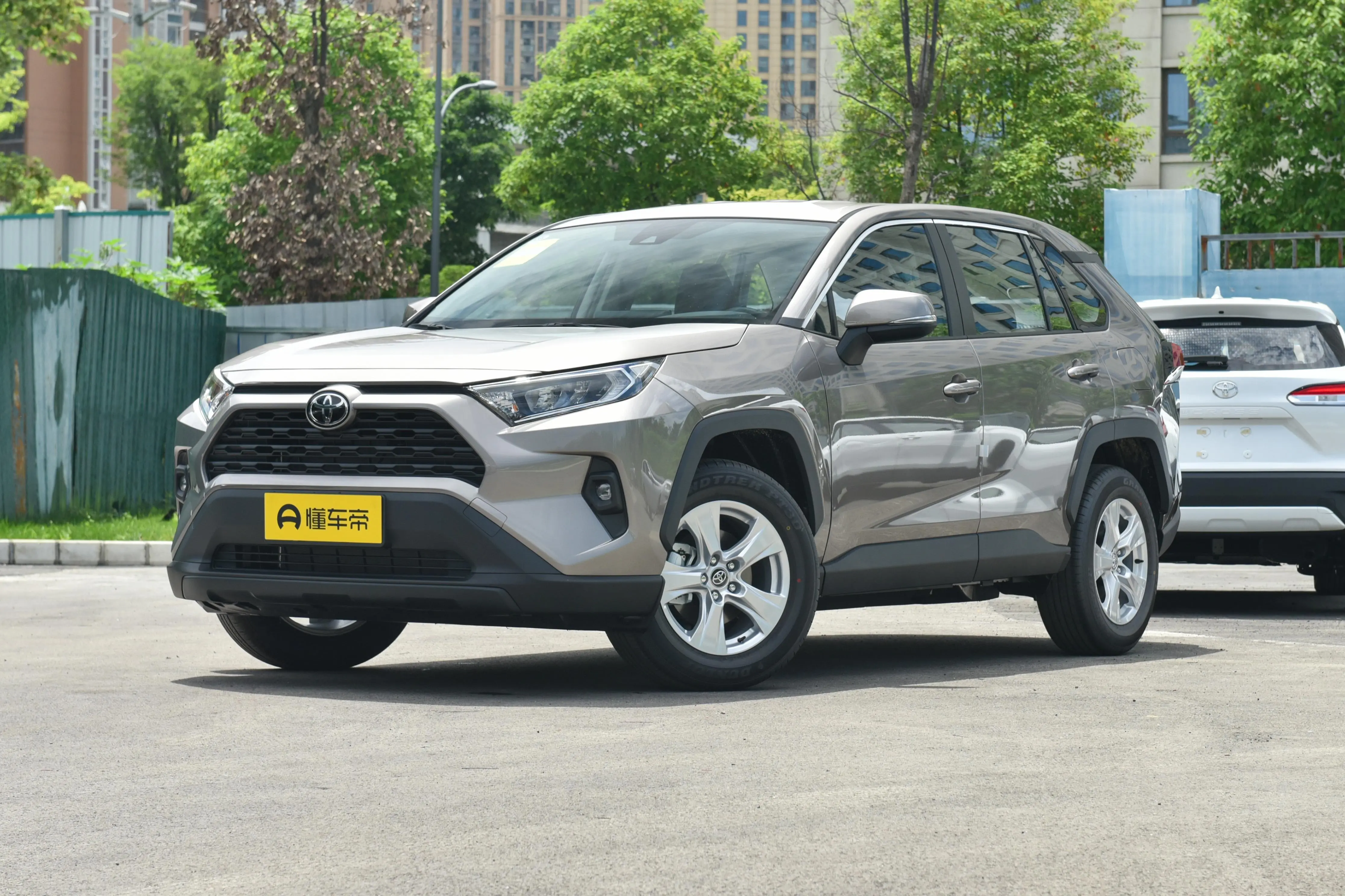 豐田RAV4榮放綜郃分析：性能出色，配置實用，值得入手